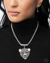 Load image into Gallery viewer, Leopard Luminescence Black