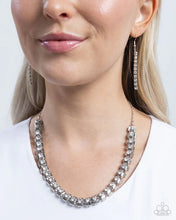 Load image into Gallery viewer, Linked Lady