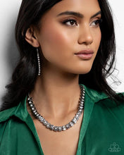 Load image into Gallery viewer, Linked Lady