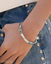 Load image into Gallery viewer, May 2025 Simply Santa Fe - Complete Trend Blend