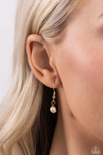 Load image into Gallery viewer, Courting Cosmopolitan