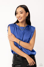 Load image into Gallery viewer, Abstract Admirer