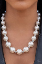 Load image into Gallery viewer, April 2022 - Fiercely 5th Avenue - Complete Trend Blend