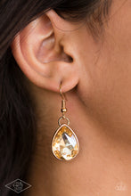 Load image into Gallery viewer, Show- Stopping Shimmer