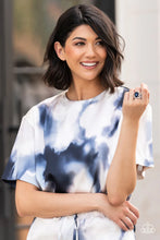 Load image into Gallery viewer, Kinda a Big Deal - Bl. Paparazzi Exclusive 2022 Convention Preview