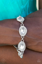 Load image into Gallery viewer, July 2022 Fiercely 5th Avenue - Complete Trend Blend