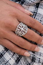 Load image into Gallery viewer, April 2022 - Fiercely 5th Avenue - Complete Trend Blend