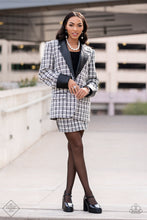 Load image into Gallery viewer, April 2022 - Fiercely 5th Avenue - Complete Trend Blend