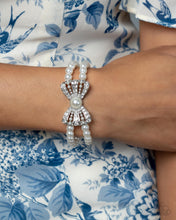 Load image into Gallery viewer, Complete Look - Admirable Aria White
