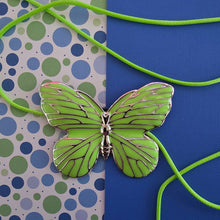 Load image into Gallery viewer, Fluttering Fervor - Green
