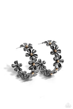 Load image into Gallery viewer, Floral Flamenco
