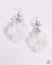 Load image into Gallery viewer, Fashionable Flower Girl
