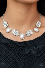 Load image into Gallery viewer, Dec. 2021 Fiercely 5th Avenue - Complete Trend Blend
